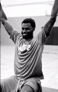 威金斯复出首战，助攻爆棚状态火爆，迎来胜利成为焦点！