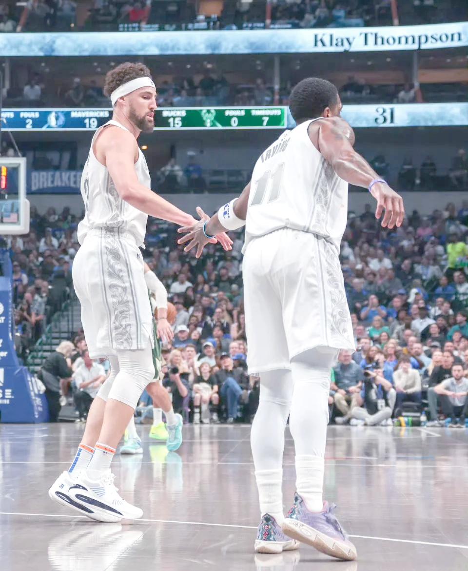 欧文三巨头联手，状态爆棚得分突破，命运悬念冲击季后赛！